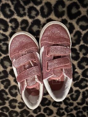 Vans Kids Glitter Velcro Sneakers in Rose